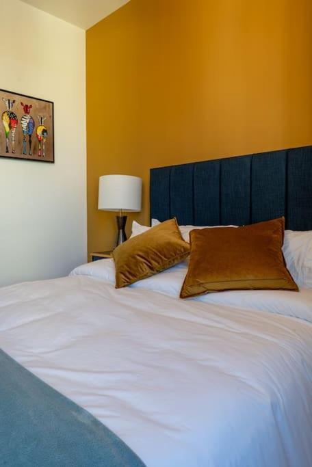 הרן ביי Stylish Beachfront Apartment, Sweeping Ocean Views And Luxury Touches מראה חיצוני תמונה